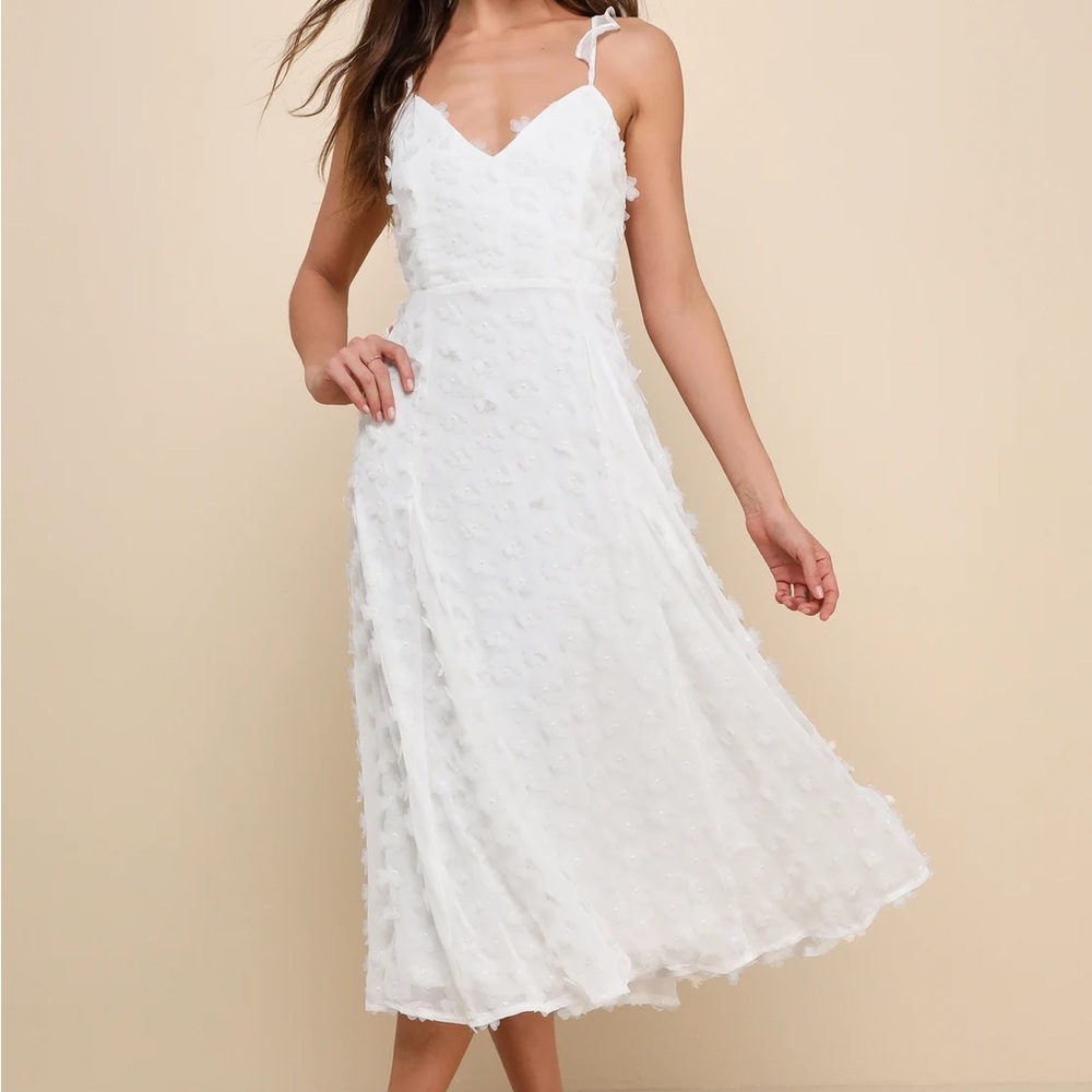 Darling Flirtation White 3D Floral, Tie-back Midi Dress, Lulus, Size S, NWT